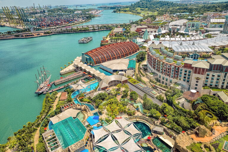 7 unique hotels in the world